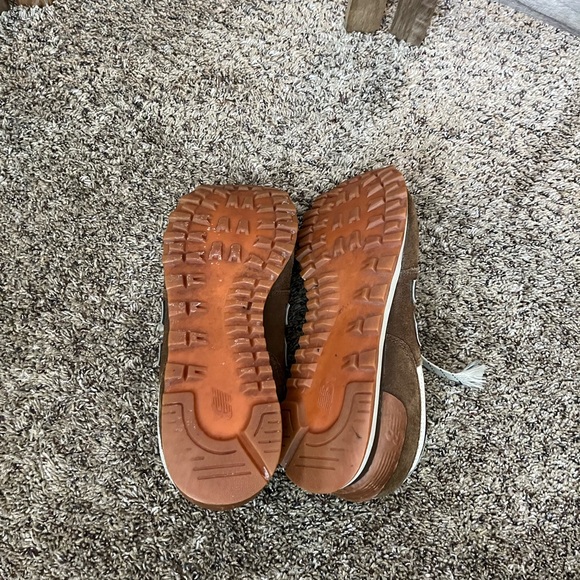 New Balance 574 Shoes - Picture 5 of 6